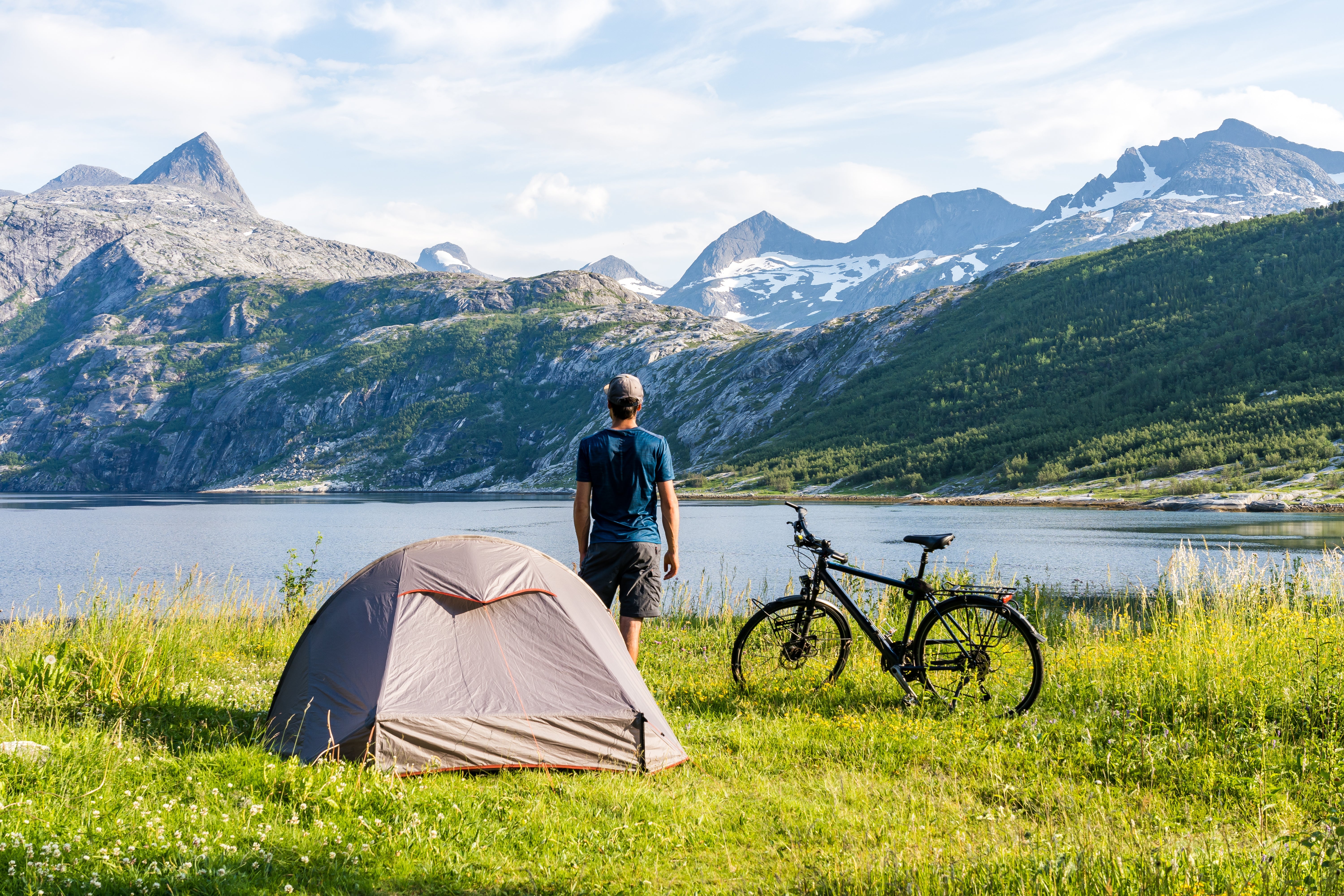 Comment bien choisir sa tente vélo pour un bivouac ?