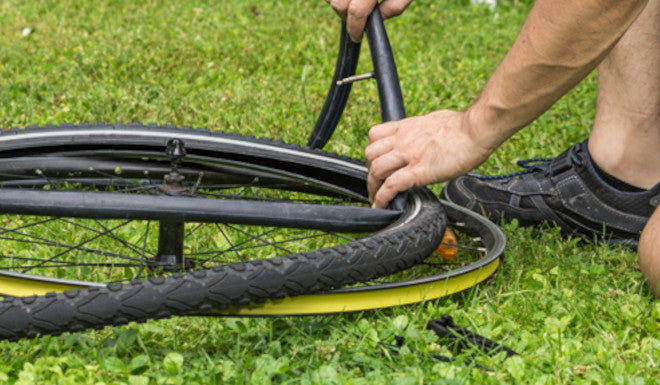 Quels accessoires tubeless et tubetype pour montage de pneus vélo ?