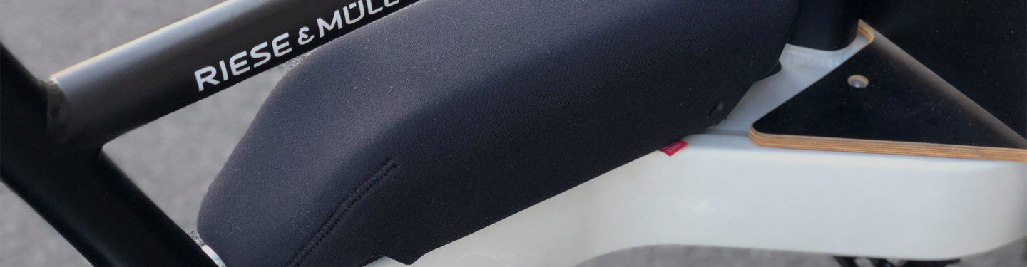 Batterie de vélo électrique protégée par une housse