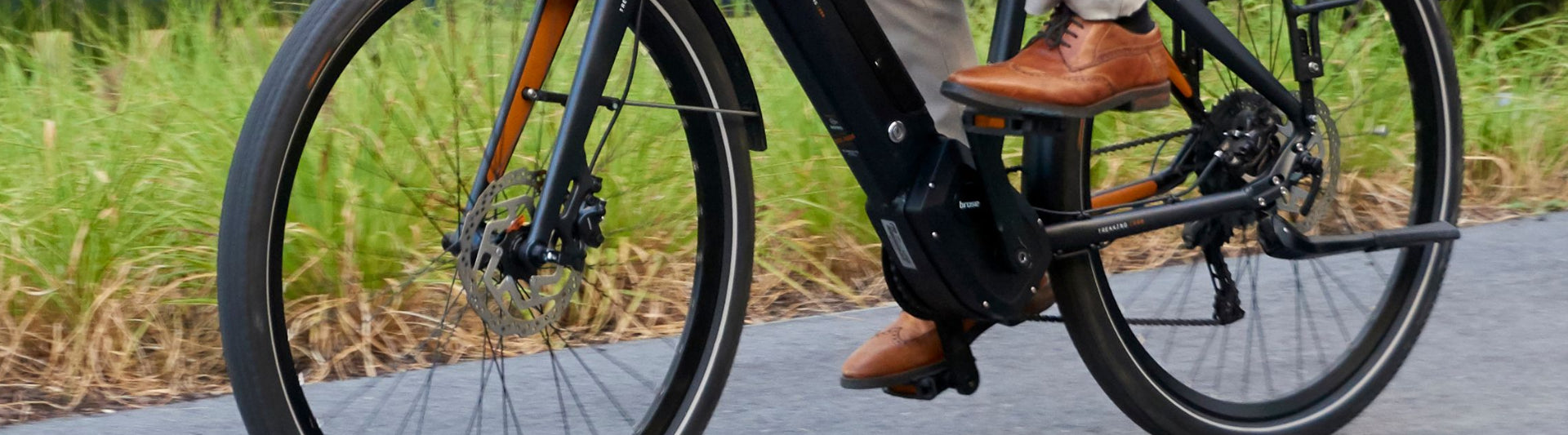Roues de vélo en ville