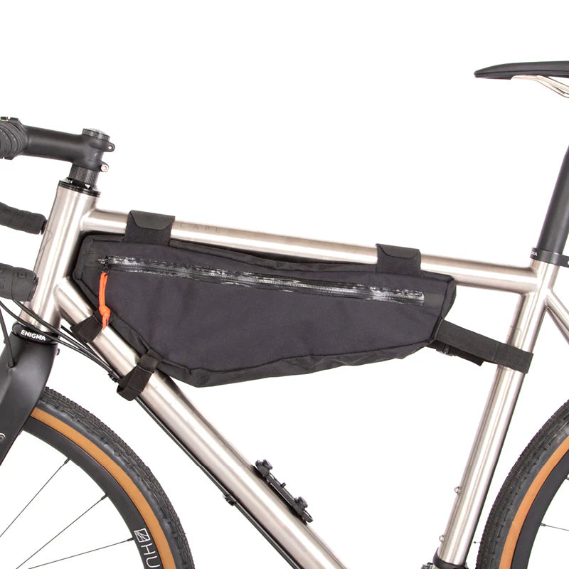 sacoche de cadre gravel Restrap étanche vegan faite à la main en angleterre garantie à vie 3.5 litres