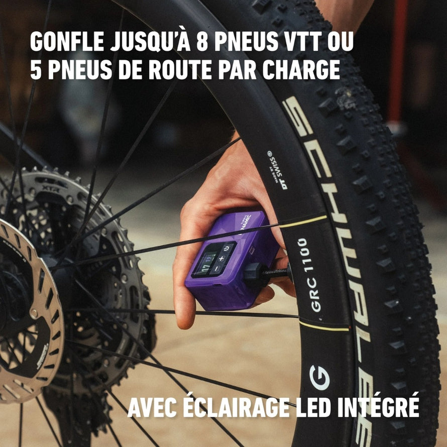 Pompe electrique 444 Dynamic Turblo 2 avec eclairage LED pour regonflage facile et rapide des pneus de velo