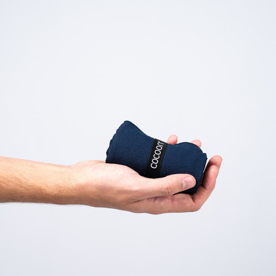 Serviette microfibre Hyperlight Cocoon 555 compacte et légère, idéale pour cyclistes en déplacement