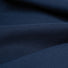 Texture fine de la serviette microfibre Hyperlight Cocoon 555 bleu marine, idéale pour cyclistes recherchant légèreté et efficacité