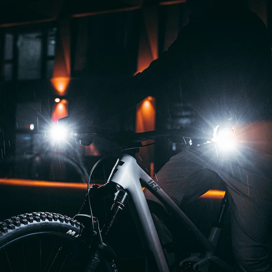 Clignotants pour velo 665 SideLights Beam avec lumiere LED a 360 degres pour securite optimale en ville