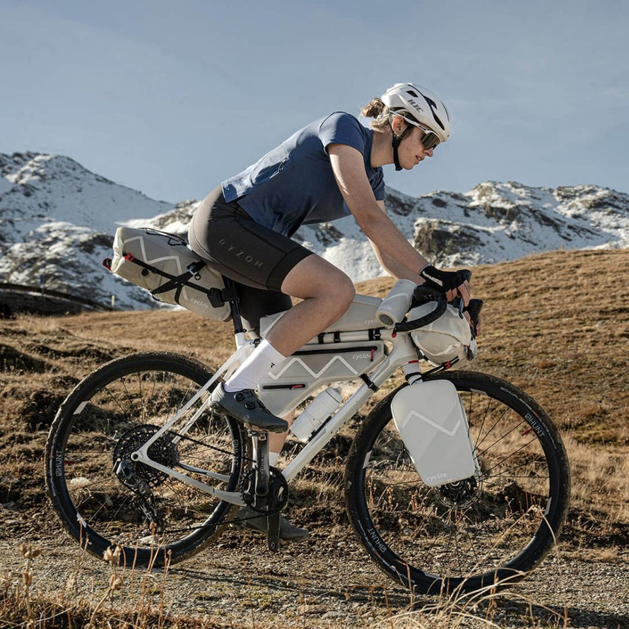 Sacoche de cadre Large 02 Cyclite 77 beige, idéale pour bikepacking et longues sorties à vélo