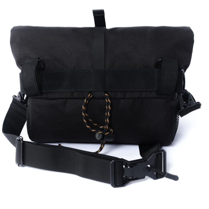 sacoche pelago barbag eco noire vue de derrrière
