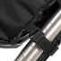Zoom sur fixation de la sacoche Race frame bah Restrap.
