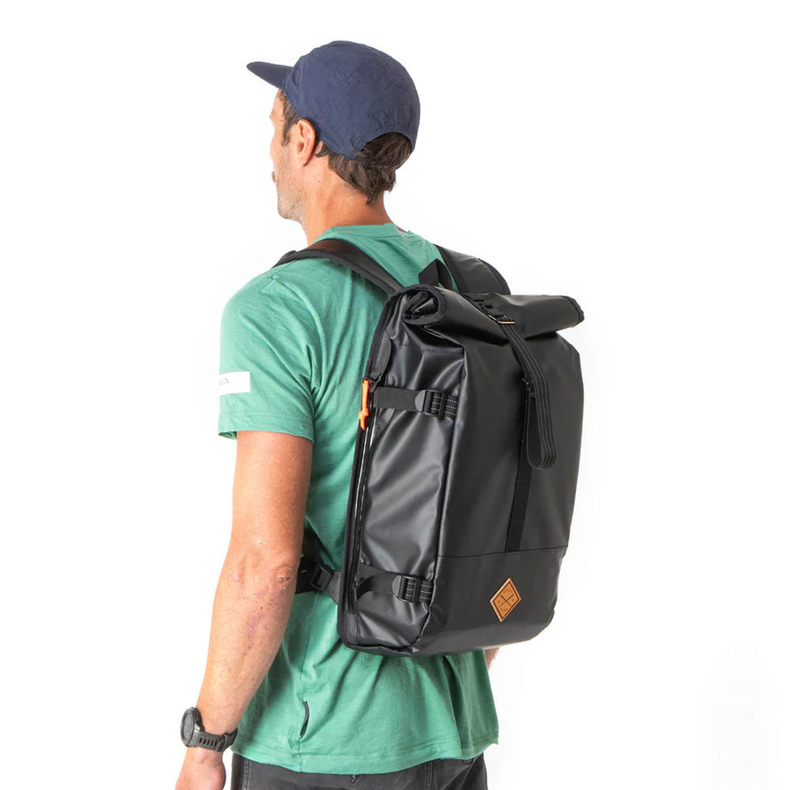 Wasserdichter Fahrradrucksack für den Alltag – Restrap Rolltop 22 /20 L
