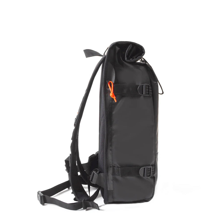 Wasserdichter Fahrradrucksack für den Alltag – Restrap Rolltop 22 /20 L