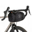 Vue latérale de la sacoche Drop Bar de la gamme Race Restrap.