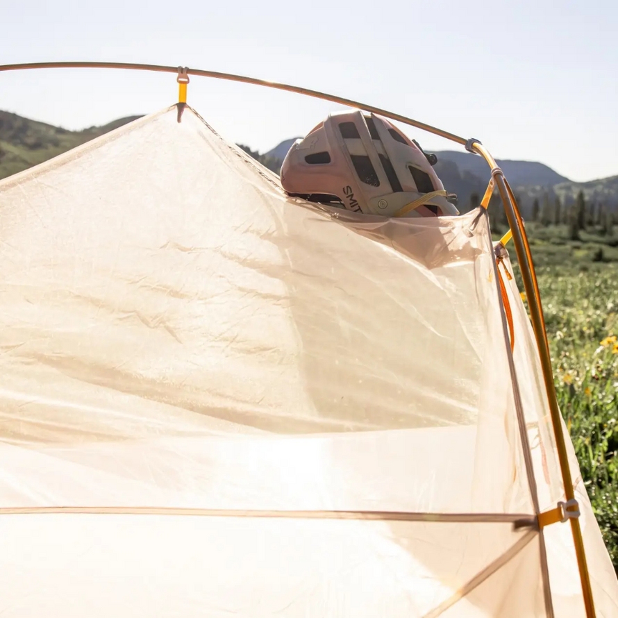 Tente Bikepacking Fly Creek HV UL1 rangement pour casque