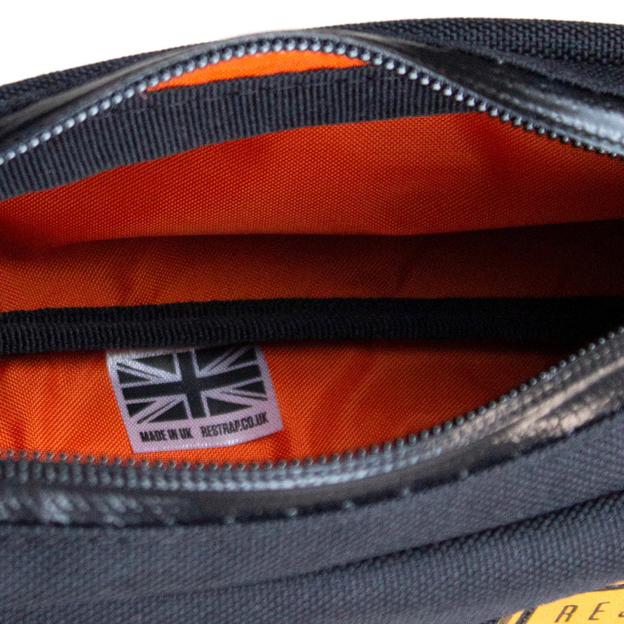 Vue de dessus du sac Restrap Top Tube – accès rapide à la fermeture YKK