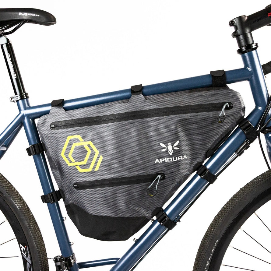 Sacoche de cadre Apidura Full Frame Expedition gris et jaune pour vélo d'aventure et bikepacking