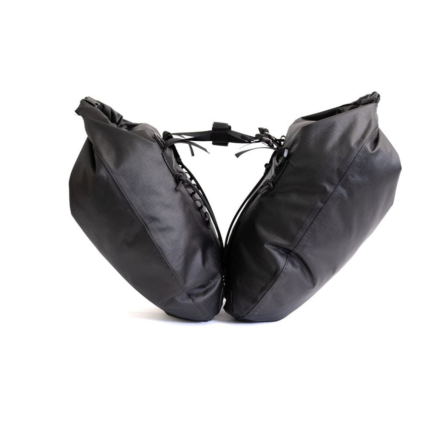 Sacoches etanches Arkel Dry-Lites 2 x 14L noires, robustes et impermeables pour velo toutes conditions