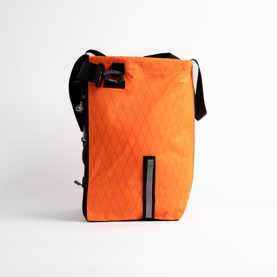 Sac cabas velo Arkel Shopper Xpac orange fluo, robuste et ideal pour trajets quotidiens a velo