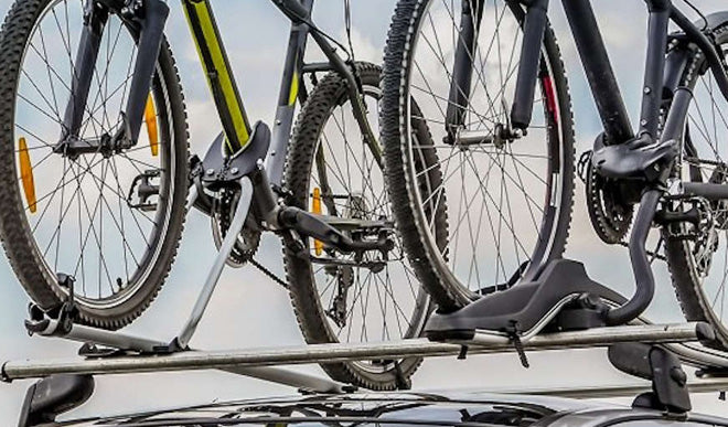 Hoe je je fiets in de auto kunt vervoeren