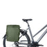 Sacoche vélo bandoulière Basil Move 15 L olive, résistante et adaptée aux trajets urbains quotidiens