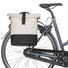 Sacoche vélo Basil Cove 16 L beige noir fixée sur porte-bagages vélo de ville, robuste et élégante