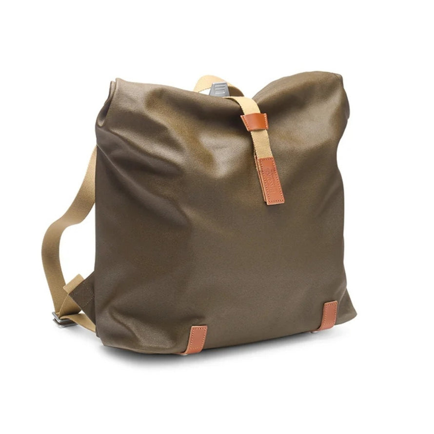 Sac a dos convertible sacoche Brooks Pickwick Porter pour velo pliant, toile et cuir olive resistante