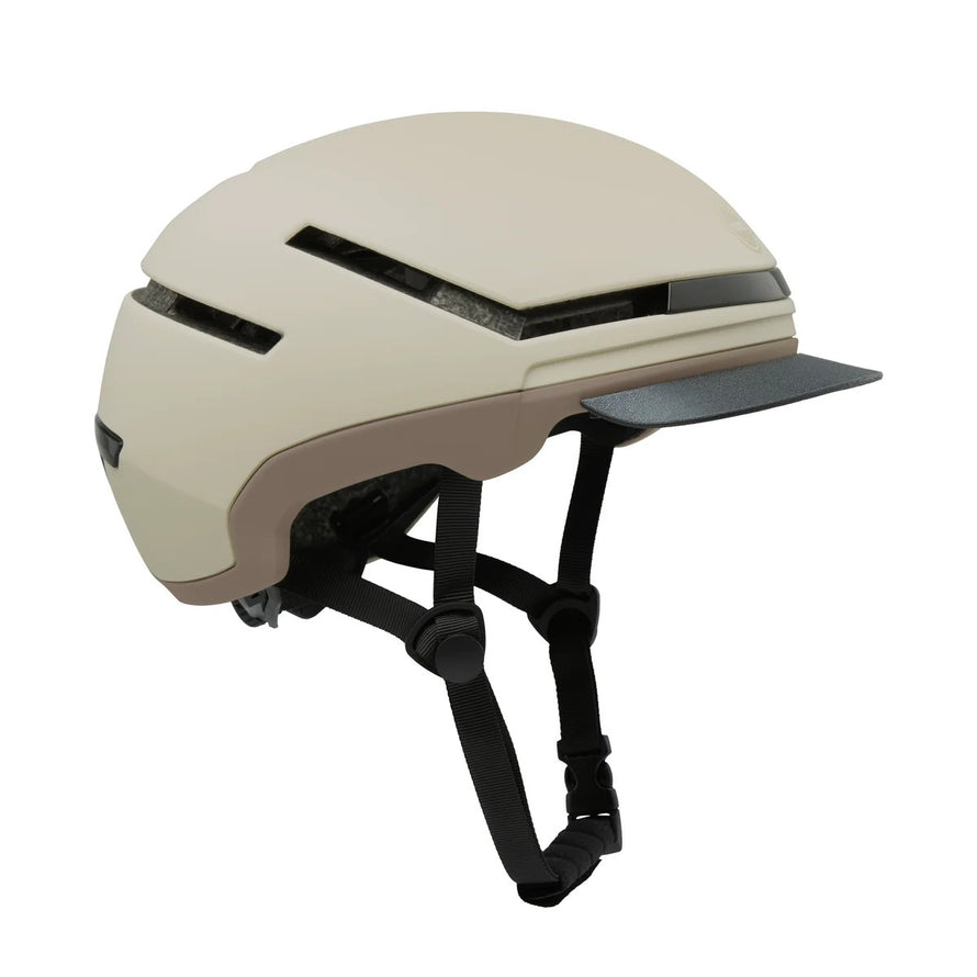 Casque TAAC Corso avec clignotants LED integrés pour cyclistes urbains modernes et sécurisés