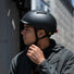 Casque vélo Thousand avec visière et éclairage arrière pour cyclistes urbains
