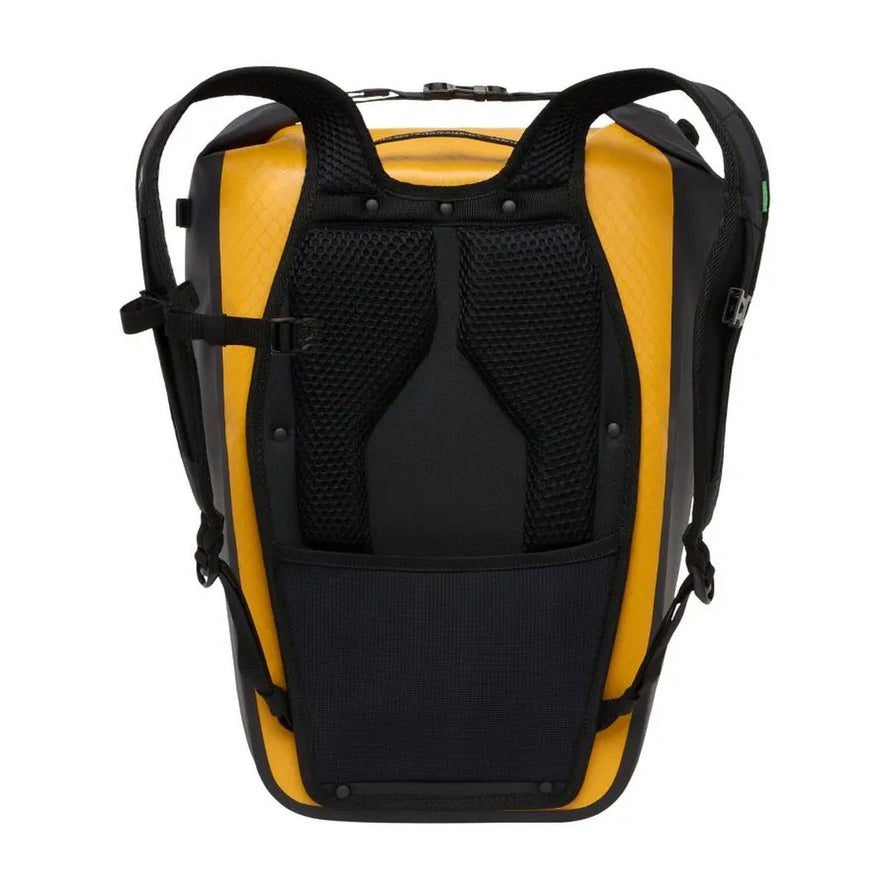 Vue dos sacoche sac à dos Vaude Aqua Transformer 26L jaune recyclé, confortable et étanche pour vélo urbain