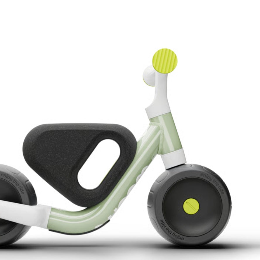 Draisienne Woom Wow pour enfants de 9 à 36 mois avec système auto-équilibrant innovant et design ergonomique