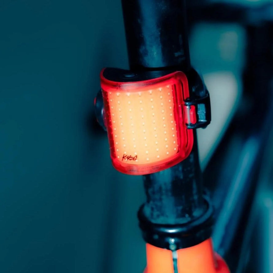Eclairage arriere velo Knog Cobber Mini avec LED haute luminosite pour une meilleure visibilite en ville