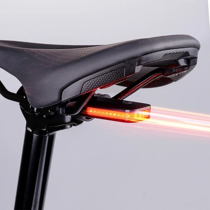 Feu arriere Ravemen CL 01 Pro sous selle avec LED rouge rechargeable et design compact pour securite velo