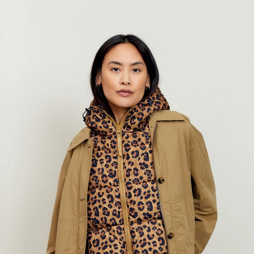 Capuche doudoune chaude et reversible modele Fudoon avec motifs leopard pour cyclistes