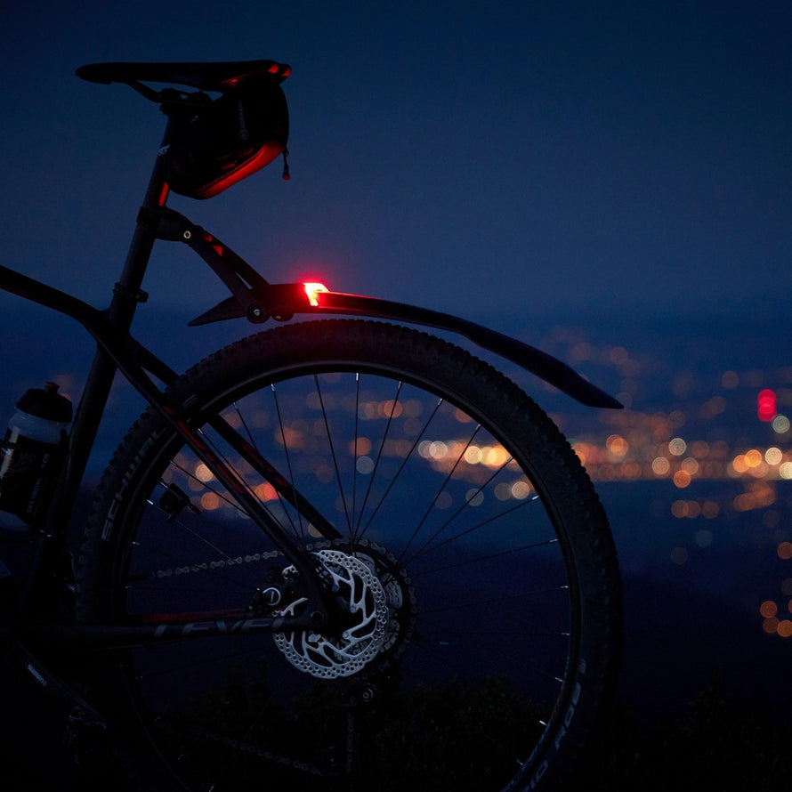 Garde boue SKS Nightblade 29 pouces avec eclairage LED arriere pour une meilleure securite en velo