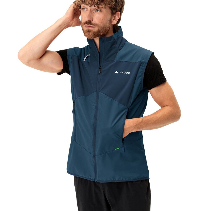 Gilet de vélo homme Vaude Scopi bleu sans manches, coupe-vent léger et respirant pour cyclisme optimal