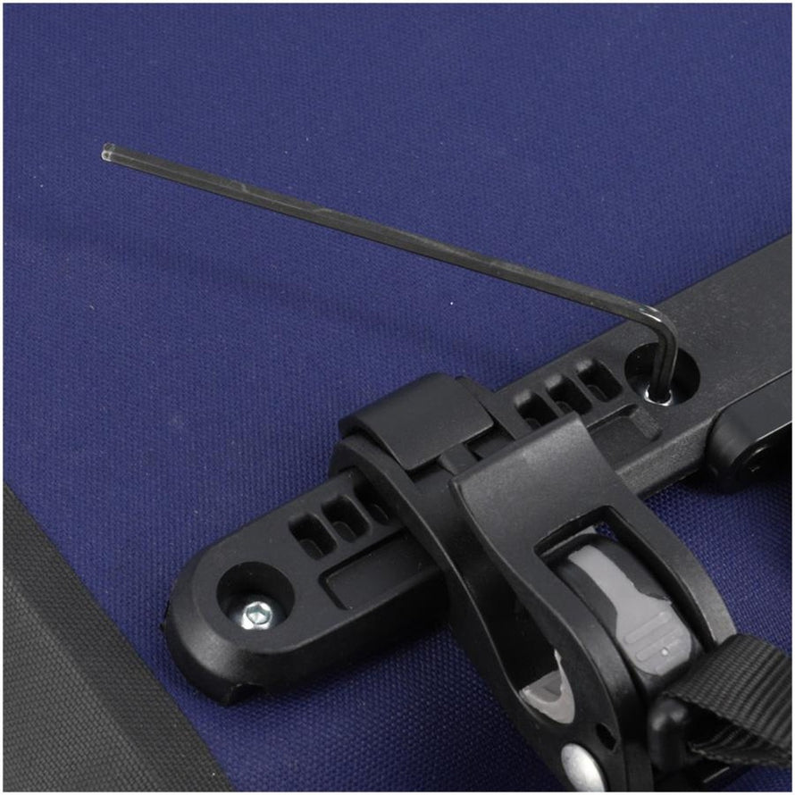 Fixation robuste de la sacoche de velo Kheax Izoard Edge bleu pour un maintien optimal et securise