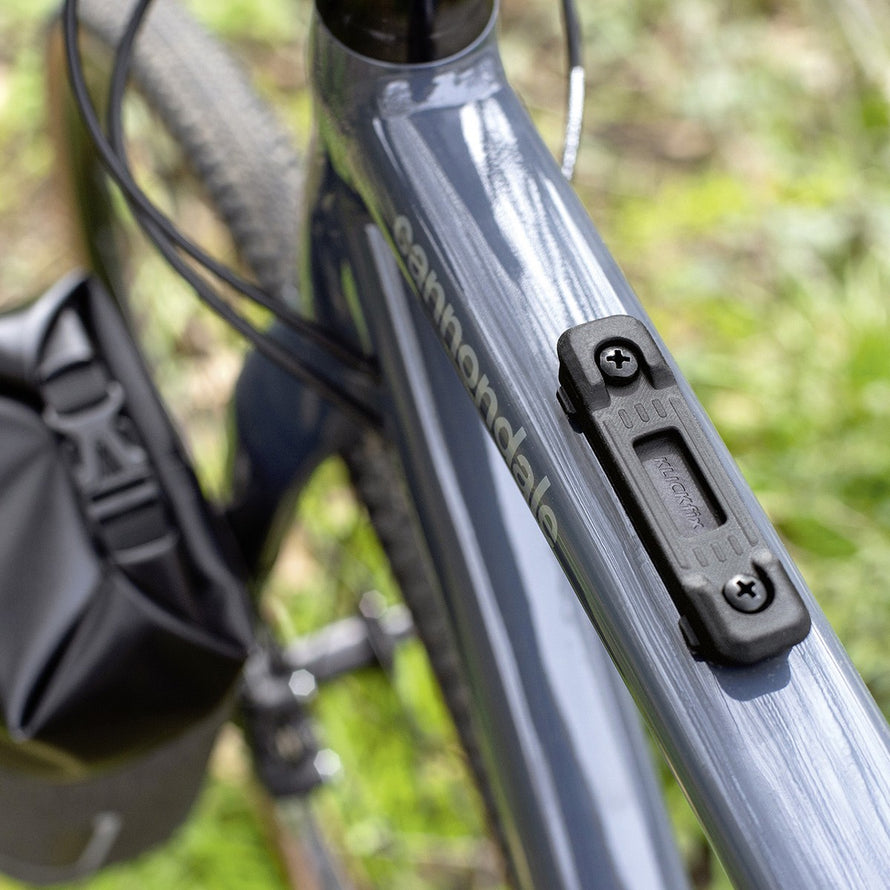 Fixation Klickfix Duo Adapter pour sacoche vélo compatible cadre et fourche, robuste et facile à installer