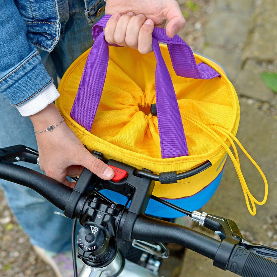 Panier vélo enfant Klickfix Lori Shopper 4L avec fixation guidon et cordon de serrage coloré pratique