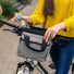 Sacoche guidon vélo Klickfix Roomy 4L gris foncé avec bandoulière, pratique et compacte pour vos sorties à vélo