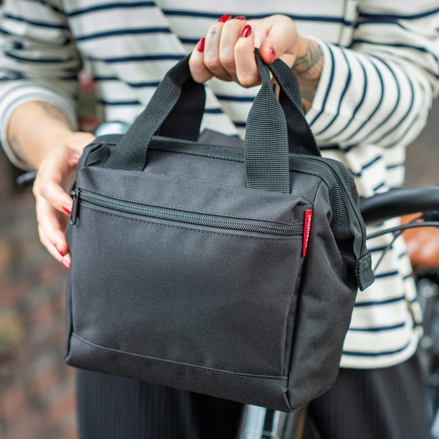 Sacoche guidon vélo Klickfix Roomy 4L noire compacte avec bandoulière pratique et résistante