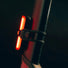 Lampe arriere Knog Cobber Reflex avec LED rouge pour securite et visibilité optimale en conditions nocturnes