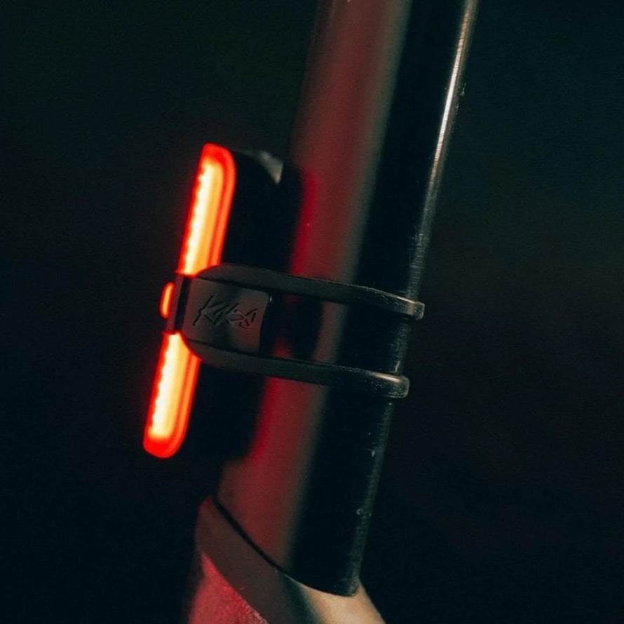 Lampe arriere Knog Cobber Reflex avec LED rouge pour securite et visibilité optimale en conditions nocturnes