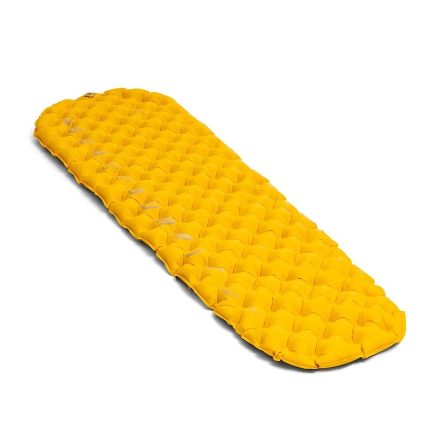 Matelas ergonomique Sea to Summit Ultra Light XR Pro jaune, ultra léger et isolant pour randonnée et camping