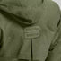 Détail imperméable de la parka pluie chaude vert olive pour femmes Mosse Basil avec gouttes d'eau sur tissu