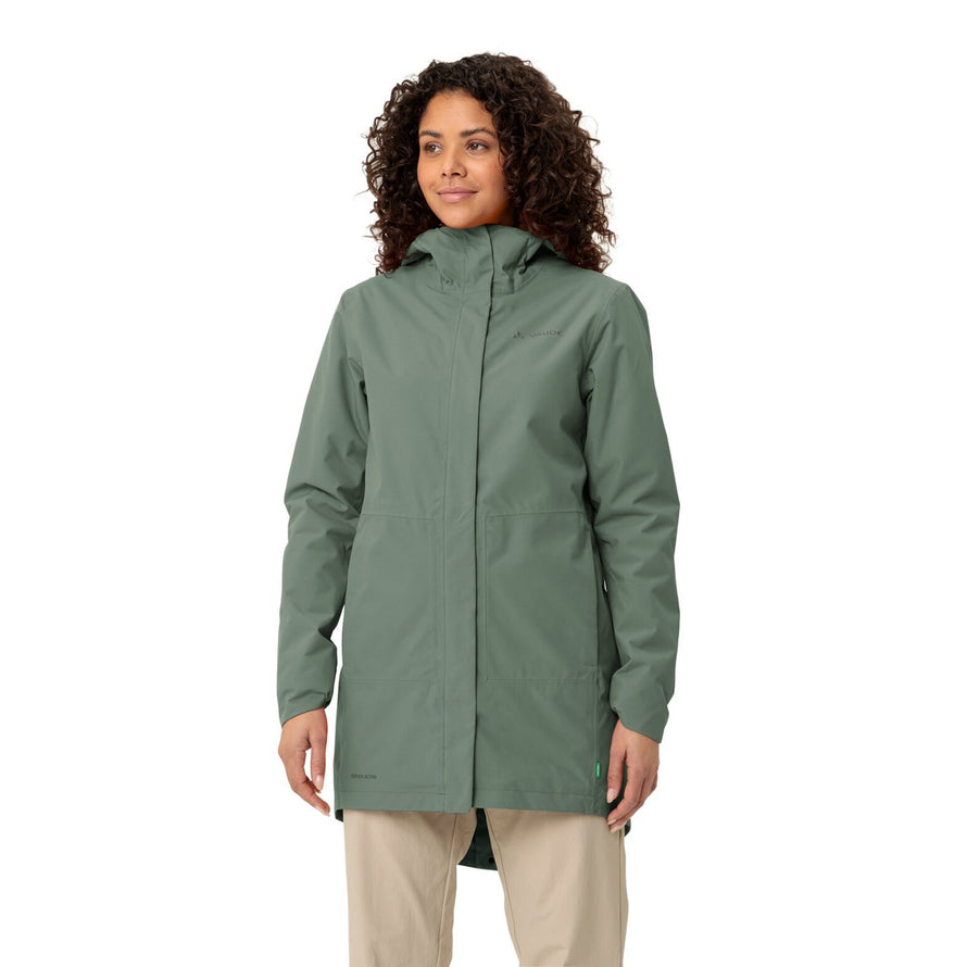 Parka vélo femme Cyclist II Vaude en vert, coupe longue imperméable et isolante pour cyclistes urbaines