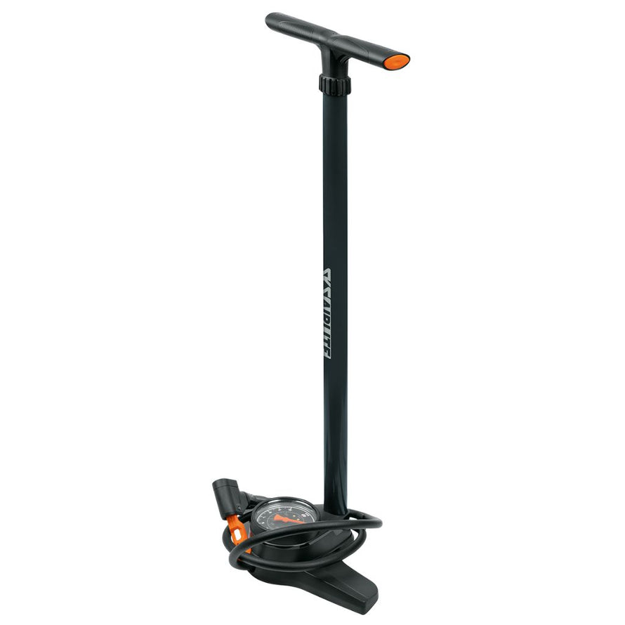 Pompe à pied pour vélos SKS avec grand manomètre et poignée ergonomique