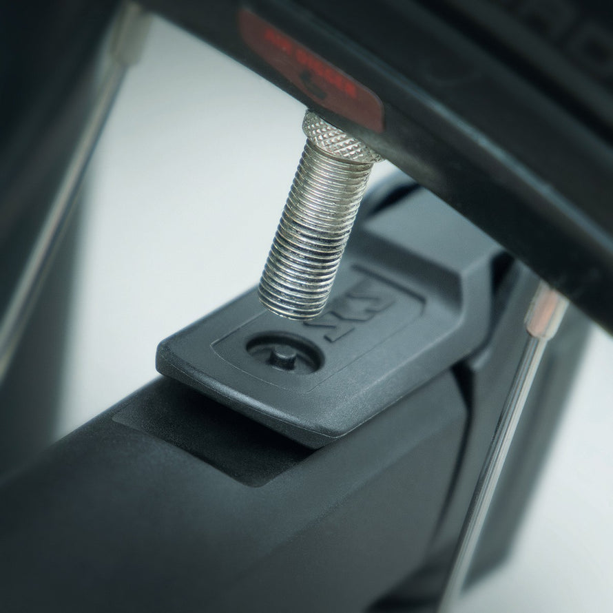 Pompe à main SKS Injex Plus avec fixation robuste pour une utilisation fiable et durable sur tous types de vélos