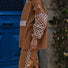 Poncho de pluie court Poule Party Damier Marron vélo déperlant recyclé urbain pratique unisexe élégant