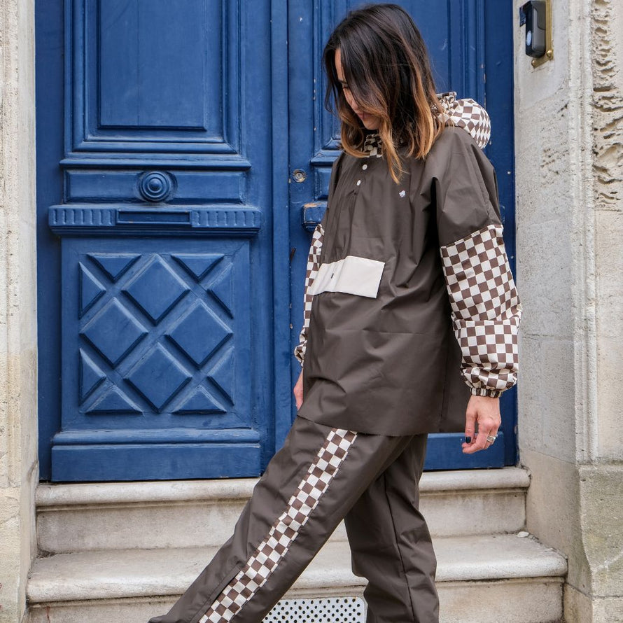 Poncho de pluie court Poule Party adulte  Damier Kaki vélo deperlant recyclé urbain ville pratique capuche style écoresponsable