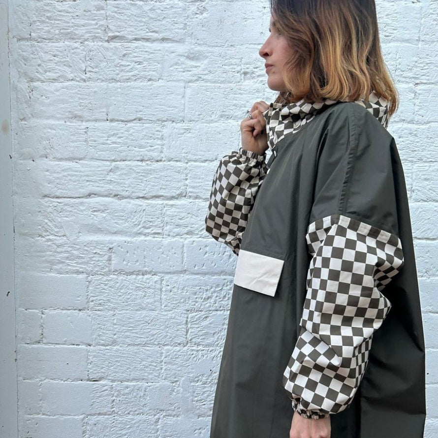 Poncho vélo femme mode Poule Party pour vélo cargo