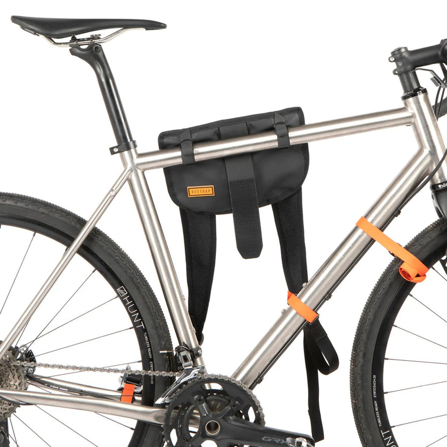 Harnais de transport vélo Restrap Hike A Bike Harness avec fixation velcro pour un maintien solide sur cadre