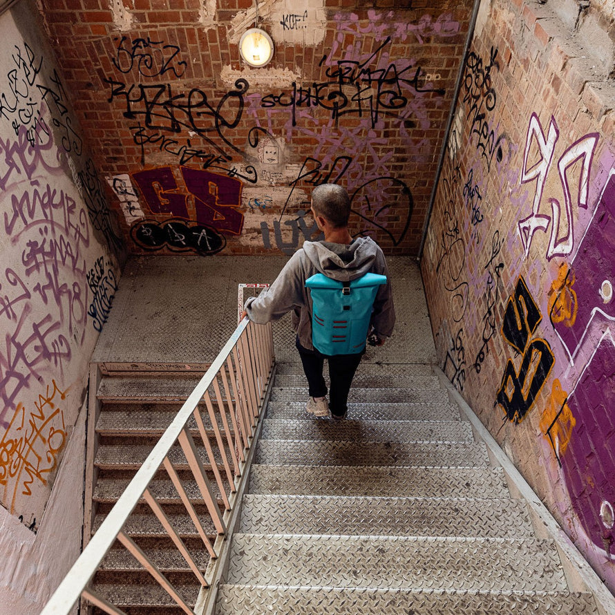 Sac a dos Ortlieb Commuter Daypack turquoise, etanche et stylise pour trajets urbains a velo